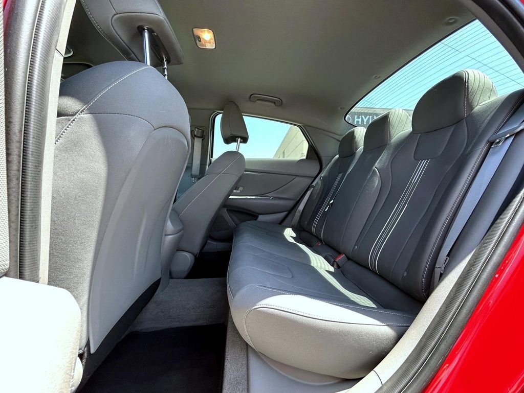 Used 2023 Hyundai Elantra SEL w/ Convenience Package FWD image 20