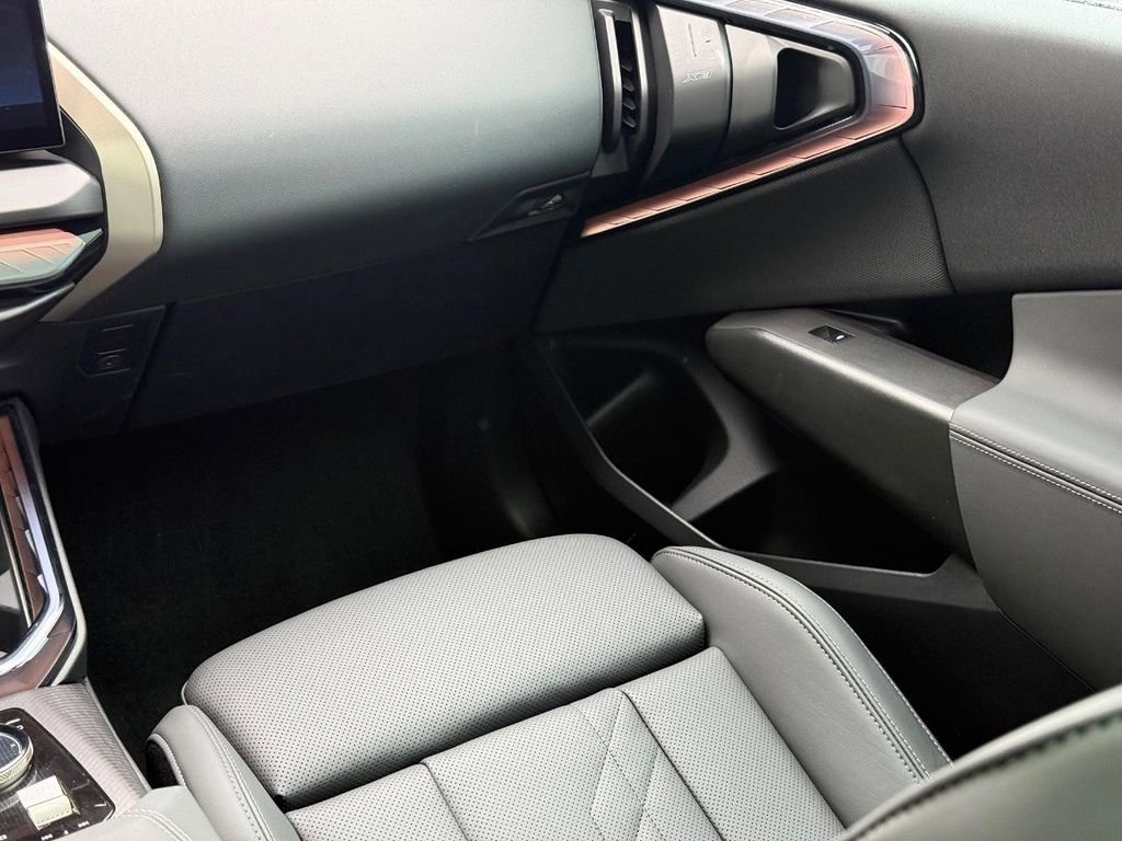 Certified 2025 BMW X3 xDrive30i w/ Convenience Package image 14