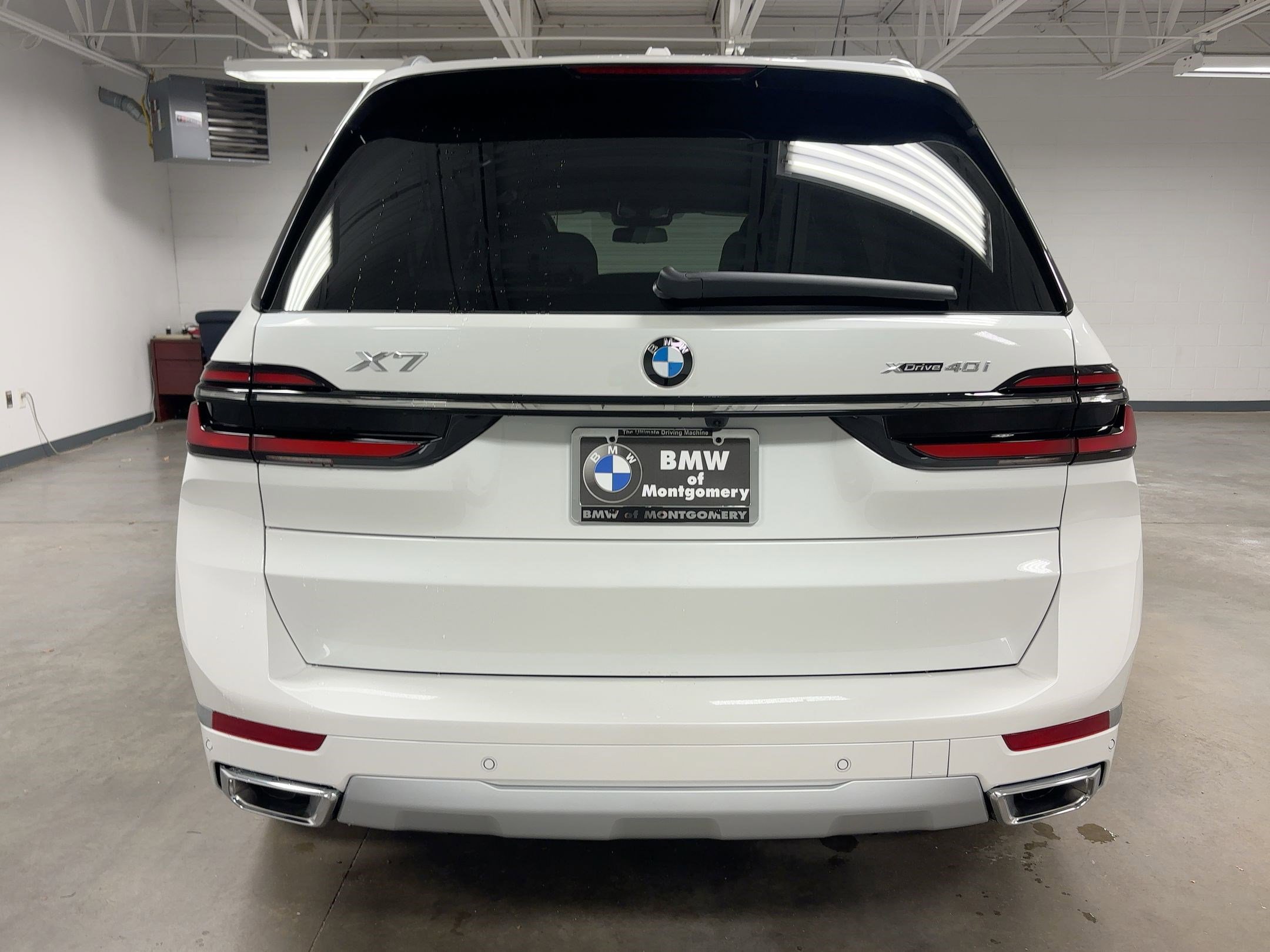 New 2026 BMW X7 xDrive40i w/ Premium Package image 8