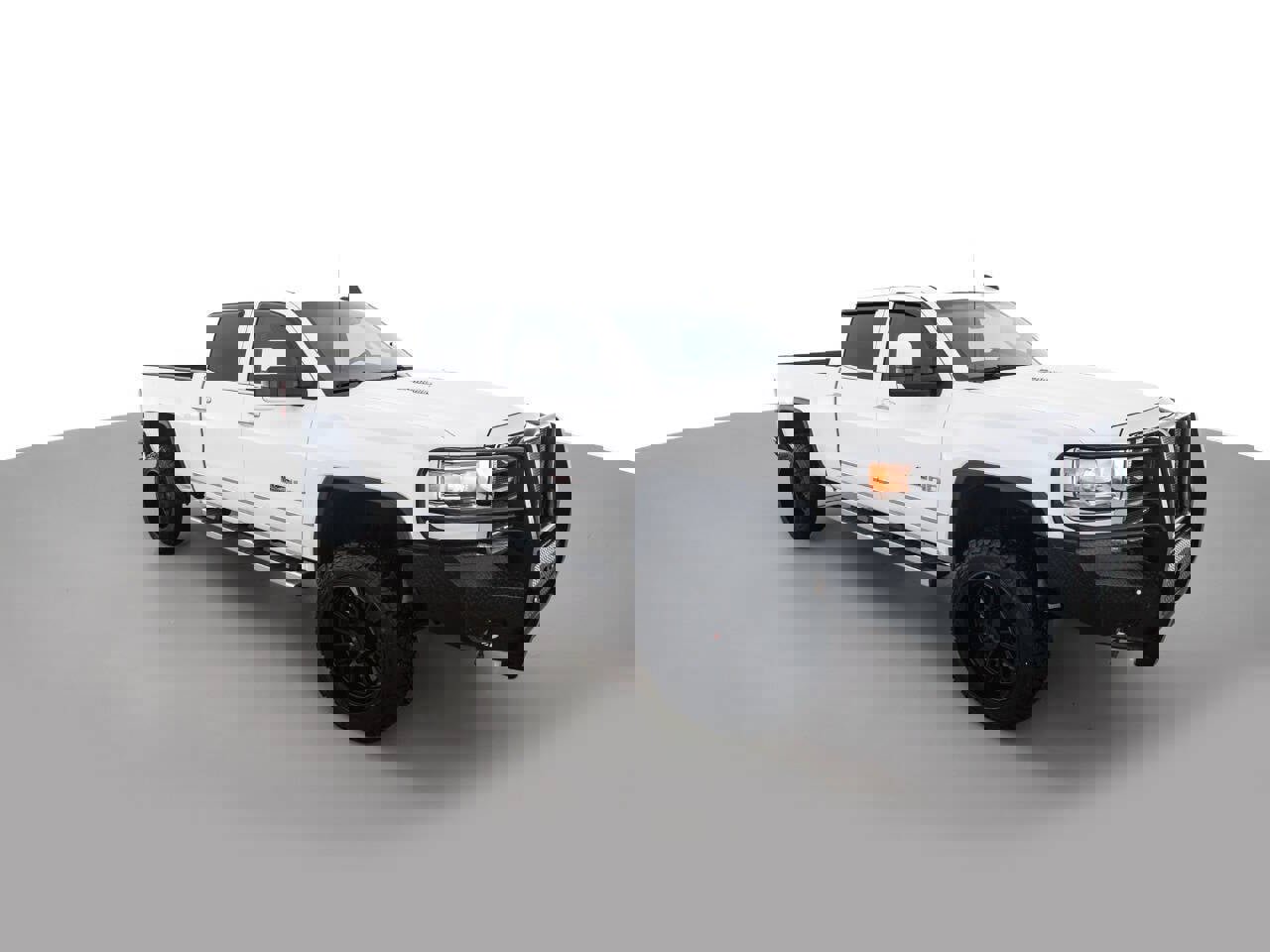 Used 2015 GMC Sierra 2500 SLT w/ Duramax Plus Package image 3