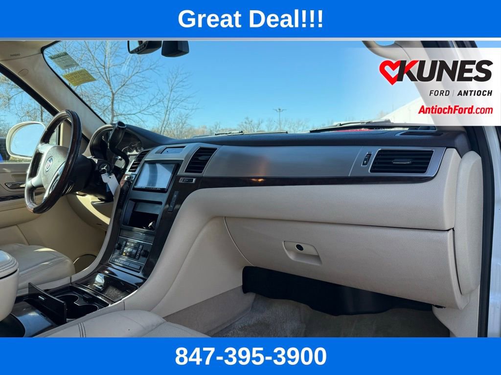 Used 2007 Cadillac Escalade AWD w/ Information Package image 16