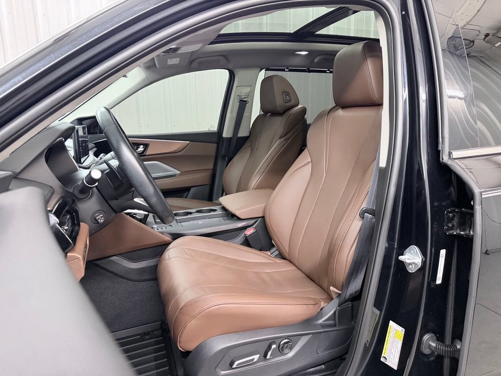Used 2025 Acura MDX FWD w/ Technology Package image 13