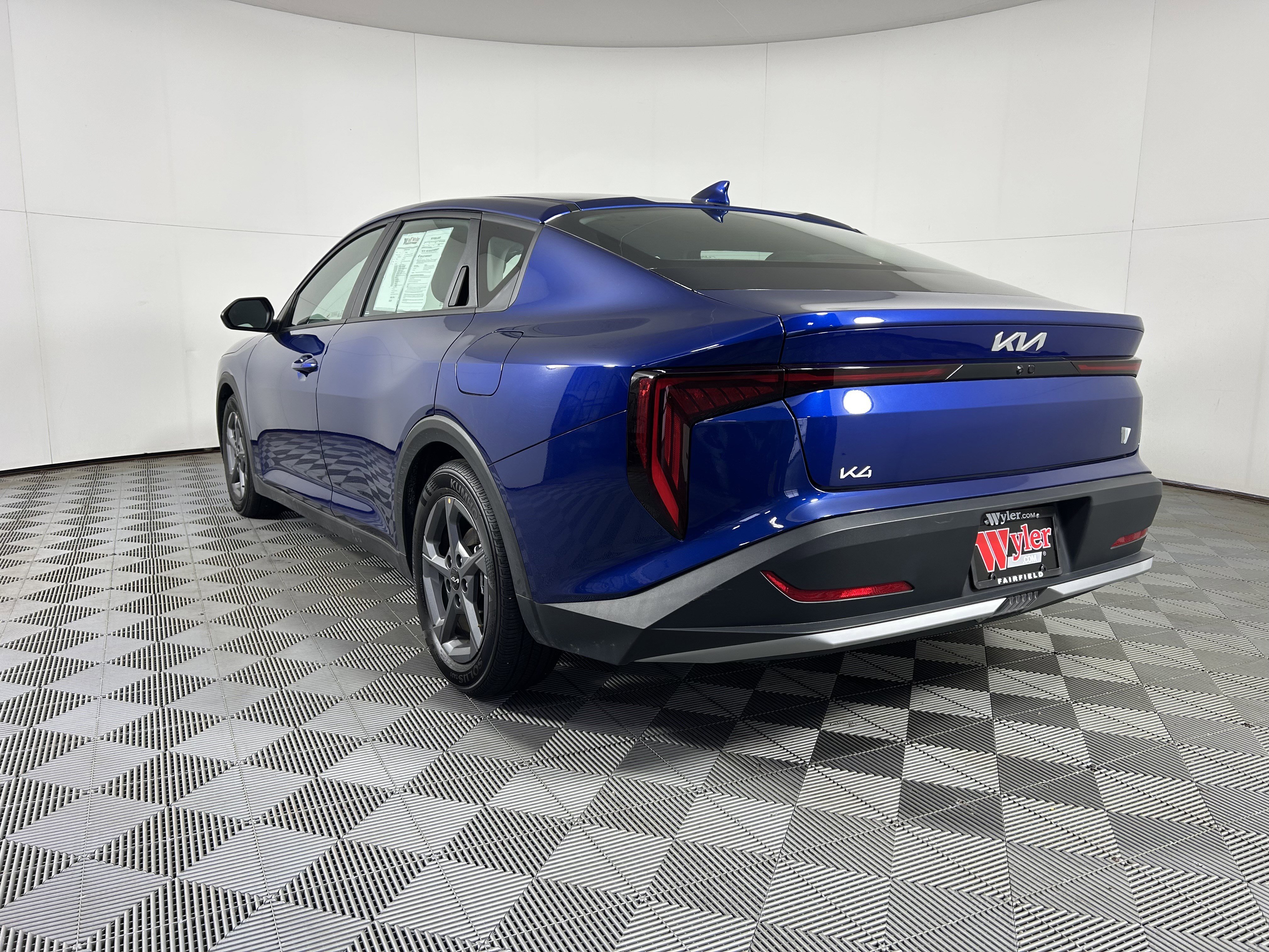 Certified 2025 Kia K4 LXS image 9