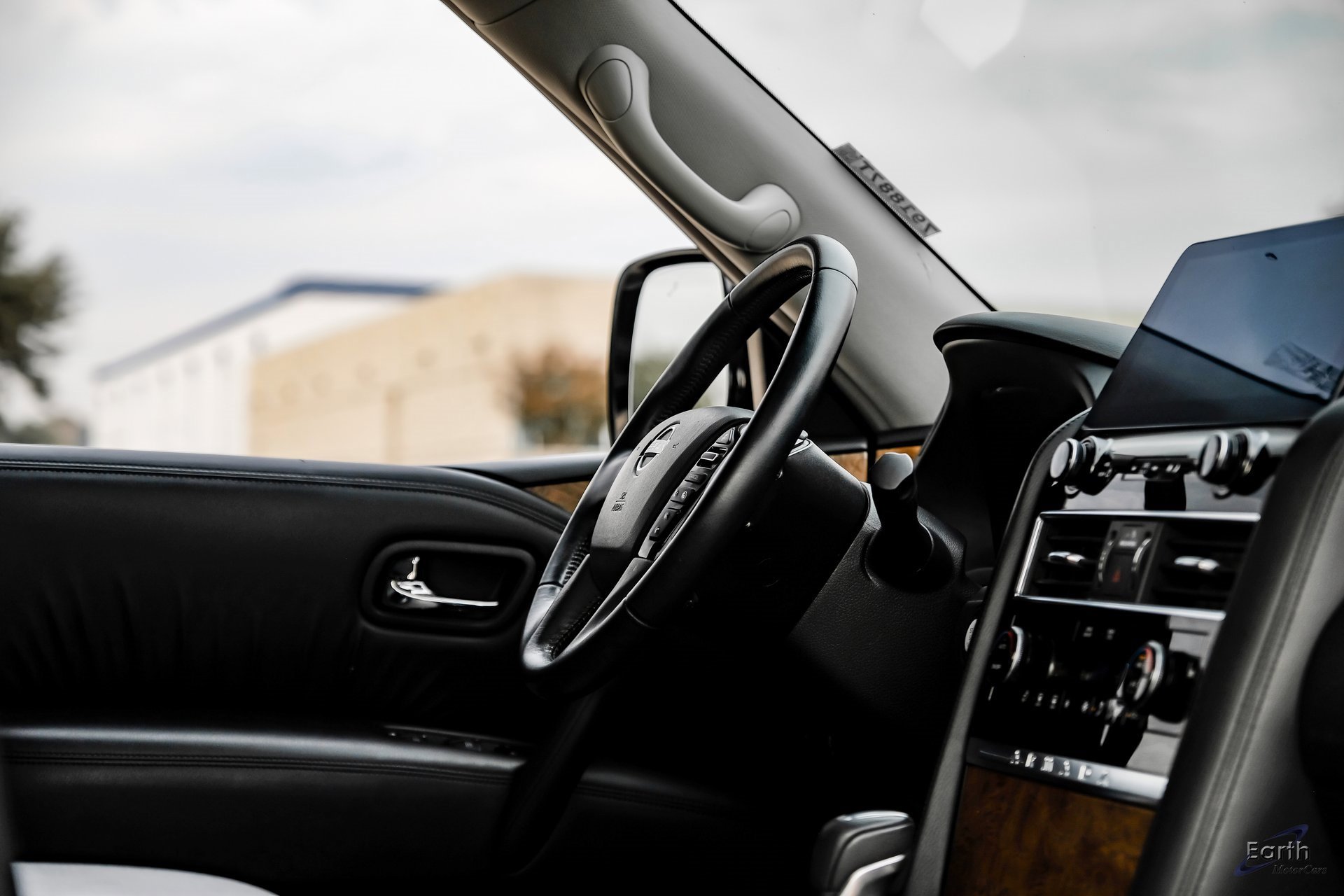 Used 2021 Nissan Armada SL w/ Captain's Chairs Package image 47