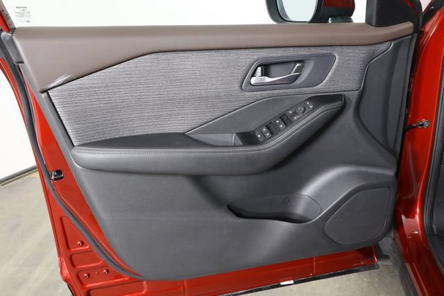 Used 2023 Nissan Rogue SV FWD image 18