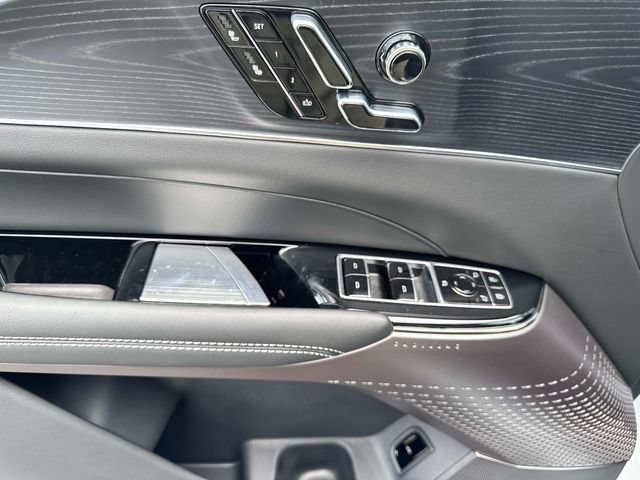 New 2026 Cadillac Lyriq Sport AWD/4WD image 30