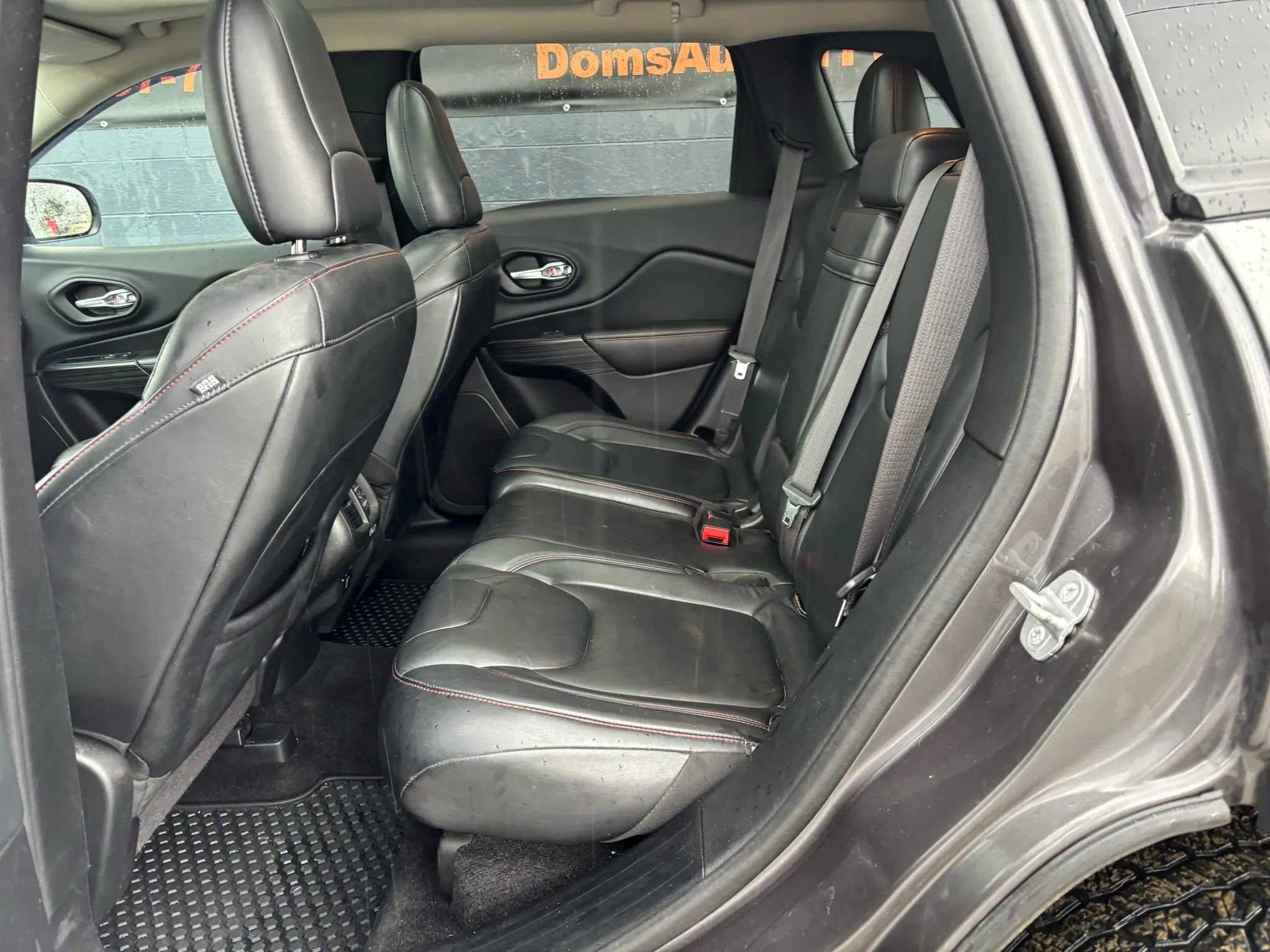 Used 2014 Jeep Cherokee Trailhawk w/ Comfort/Convenience Group image 16