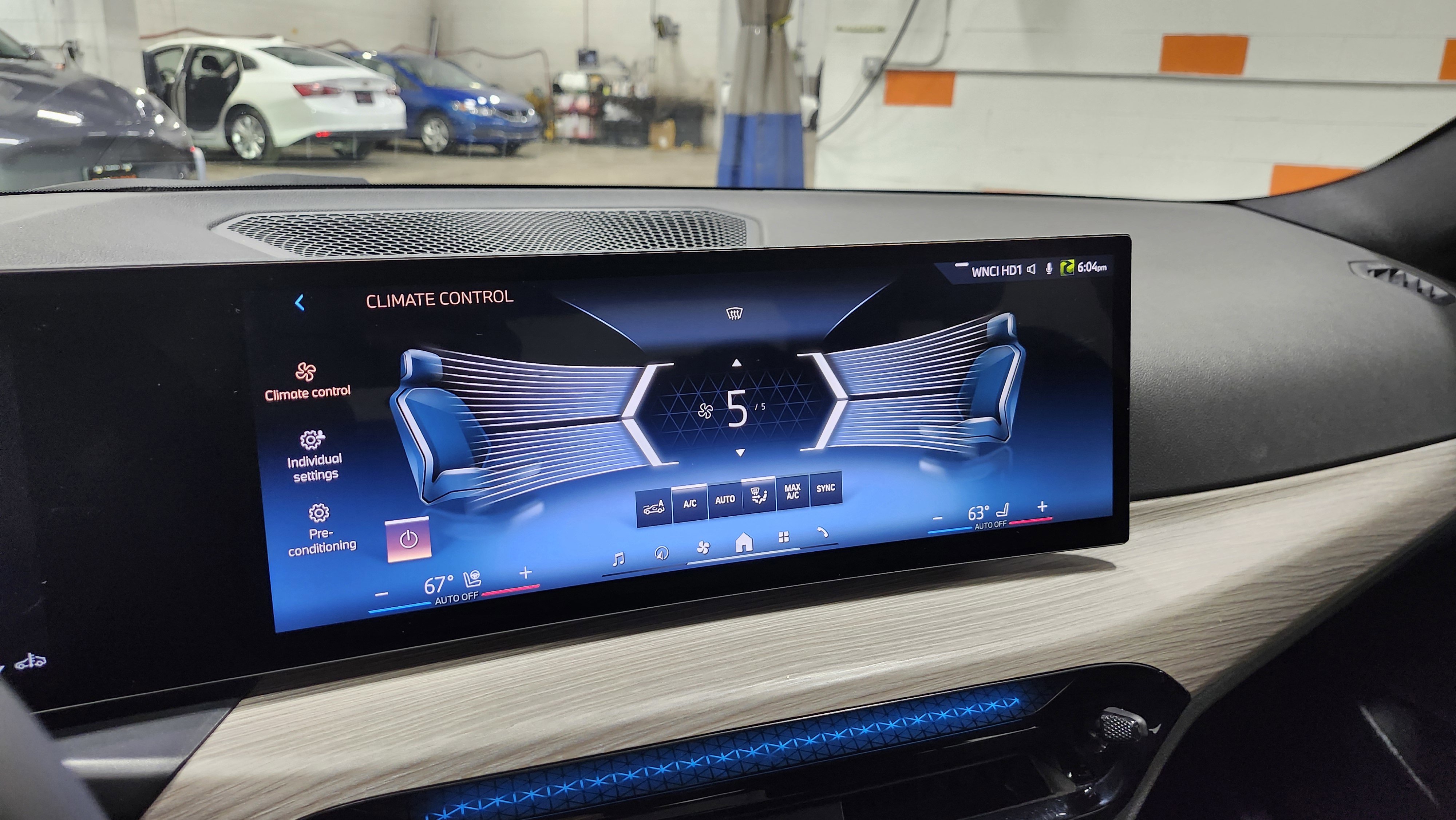 Used 2025 BMW 330i xDrive 330i xDrive w/ Convenience Package image 10