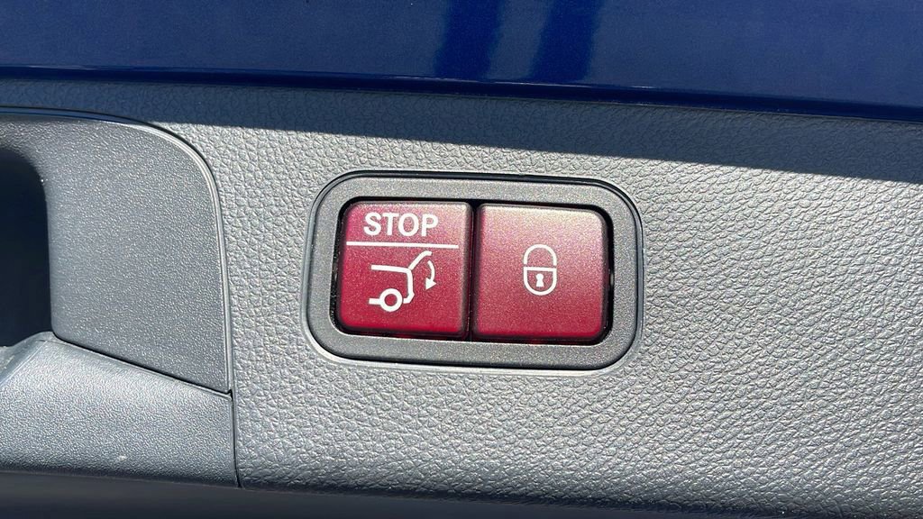 Used 2022 Mercedes-Benz GLC 300 image 30