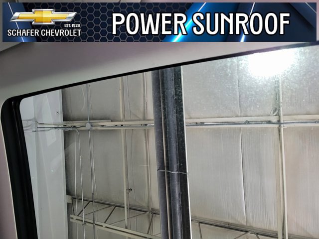 Used 2018 Cadillac XT5 Luxury w/ Driver Awareness Package image 5