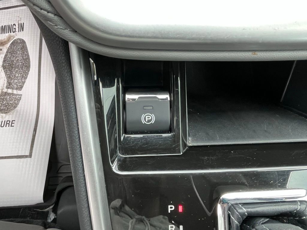 Used 2023 Subaru Legacy Premium image 17