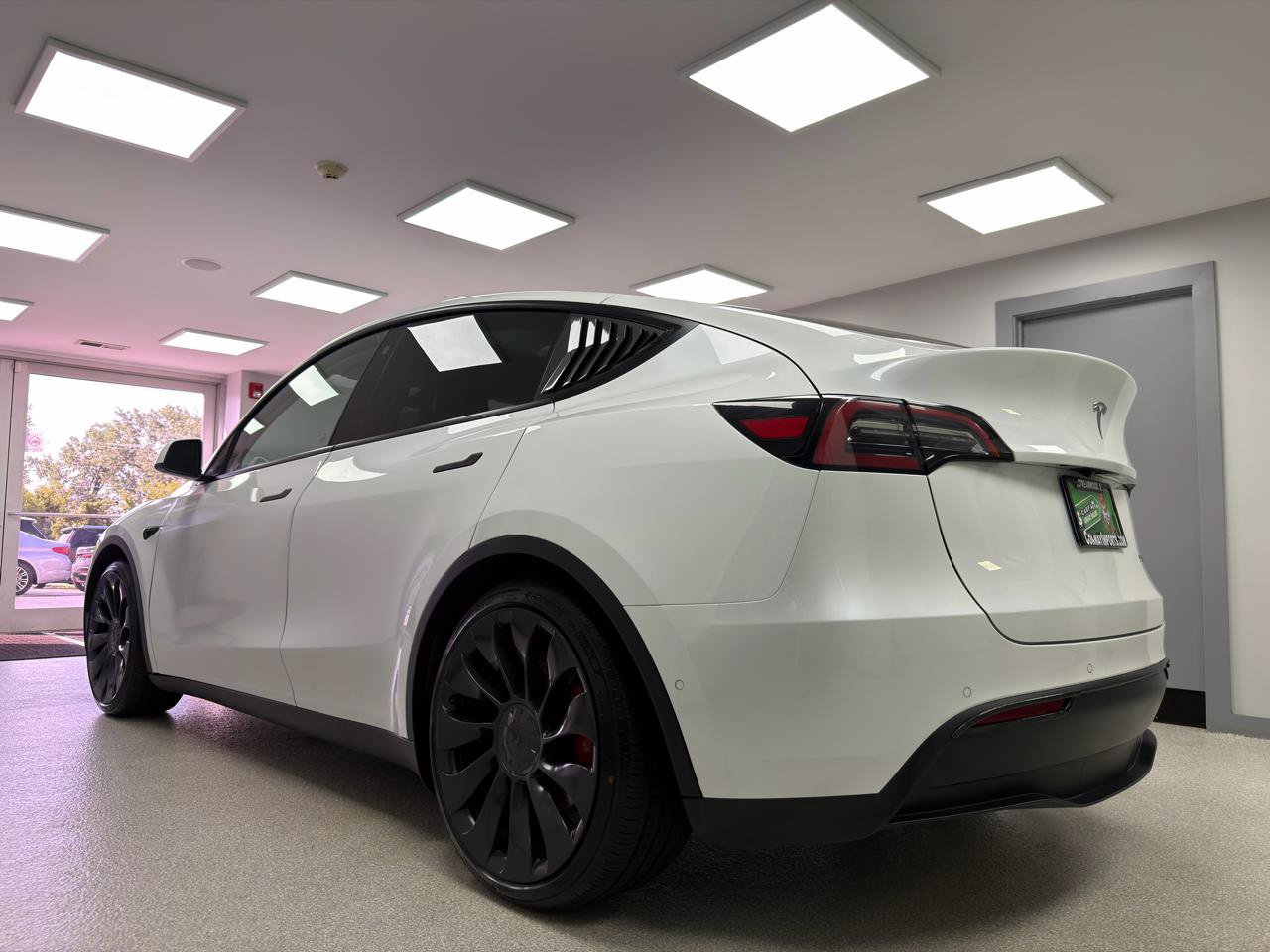 Used 2022 Tesla Model Y Performance AWD/4WD image 5