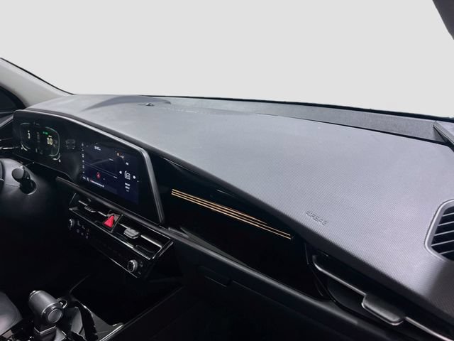 Certified 2023 Kia Niro EX Touring FWD image 31