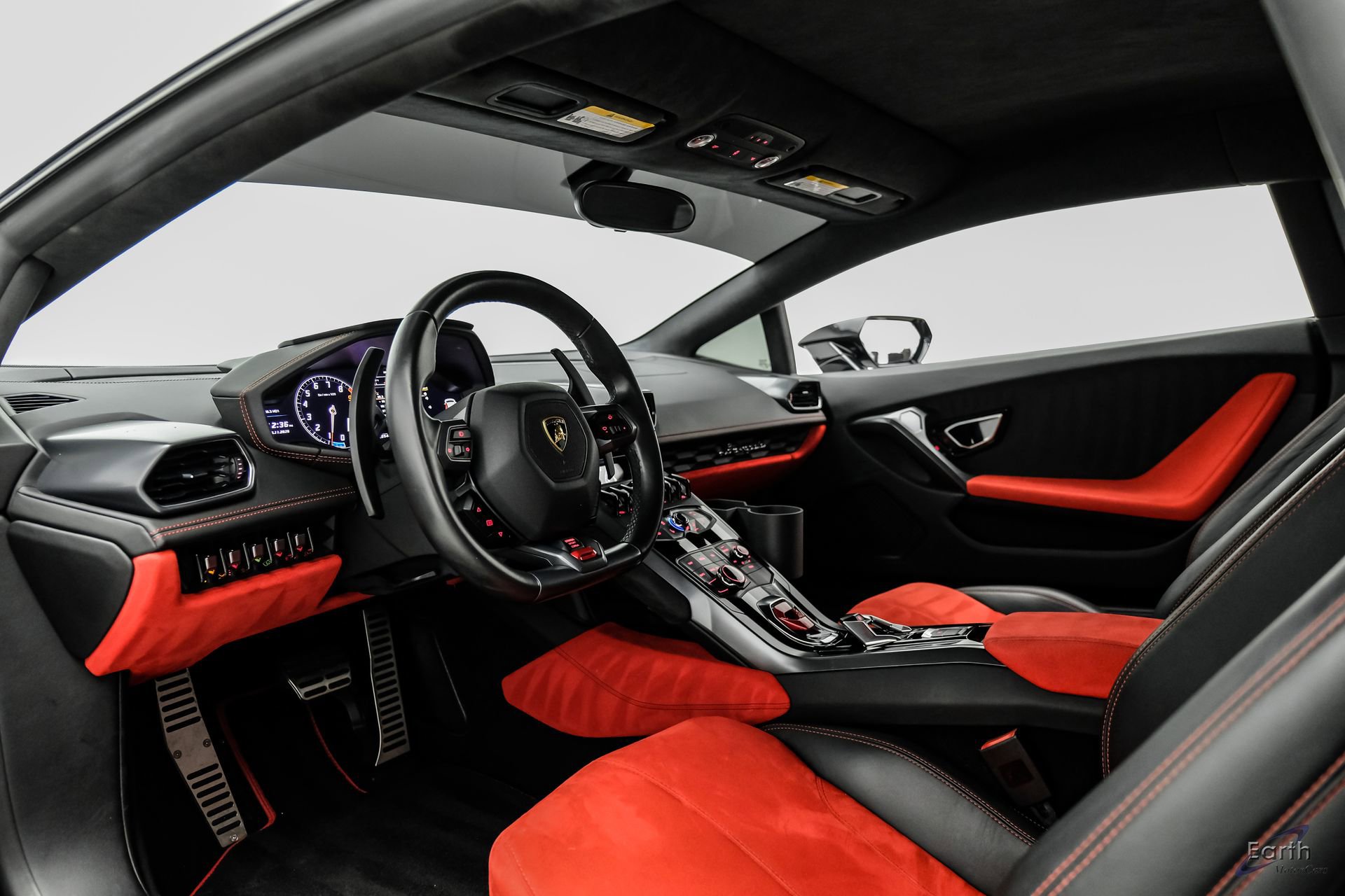 Used 2015 Lamborghini Huracan LP 610-4 AWD/4WD image 41