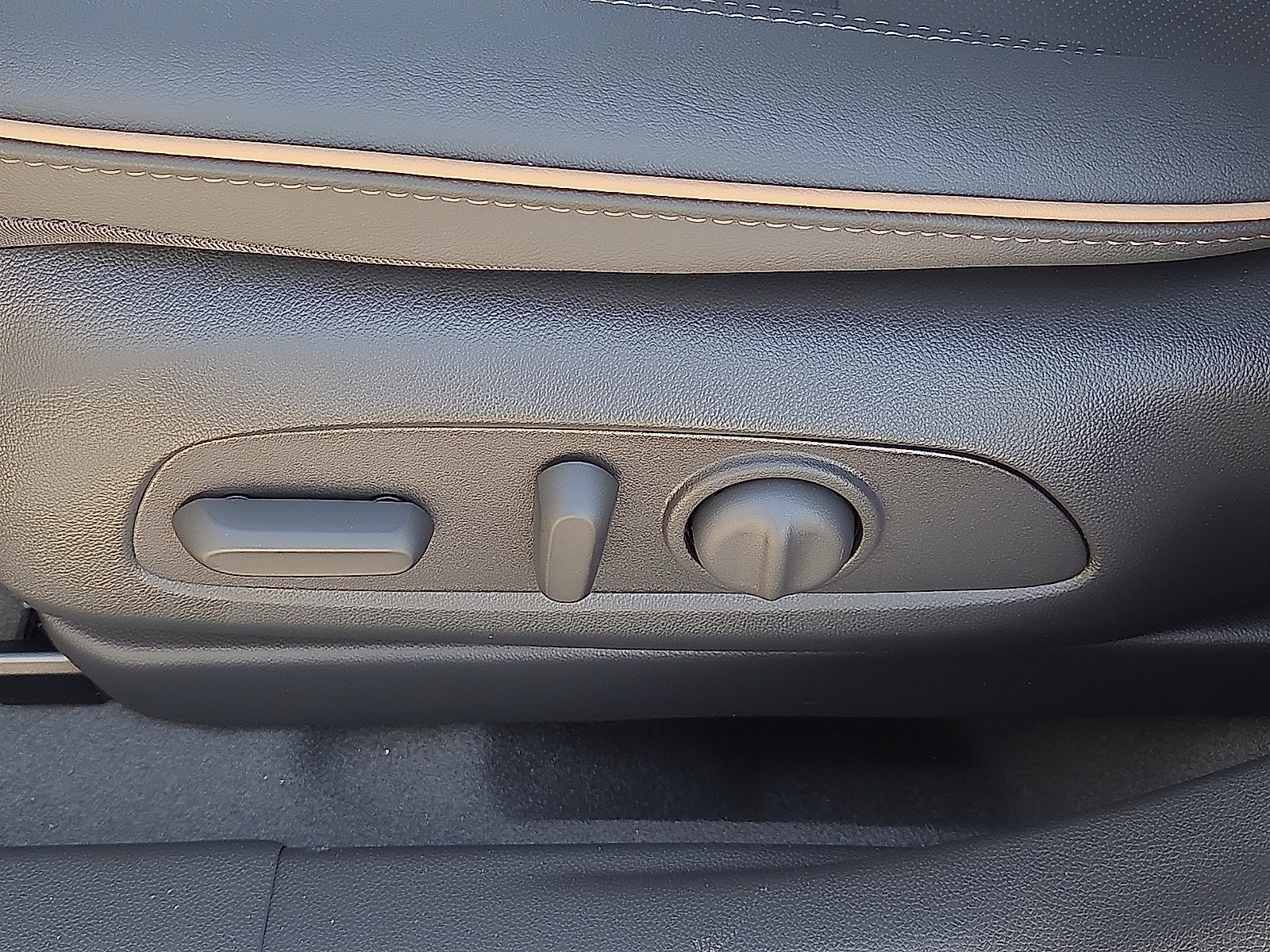 New 2026 Buick Envista Avenir FWD image 14