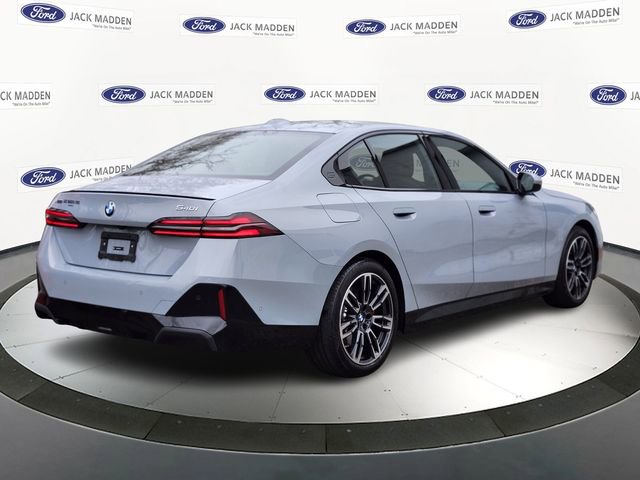 Used 2024 BMW 540i xDrive w/ Premium Package AWD/4WD image 5