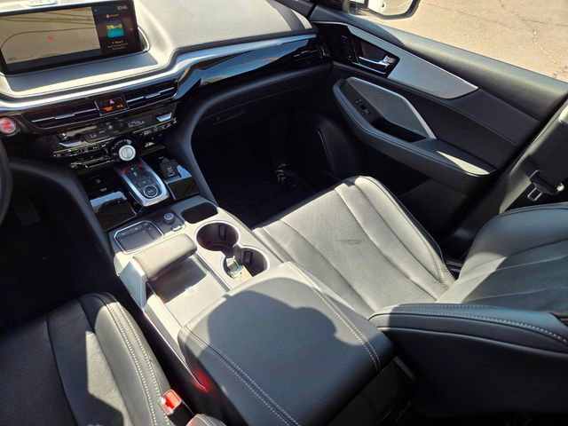 Used 2023 Acura MDX FWD w/ Technology Package image 17