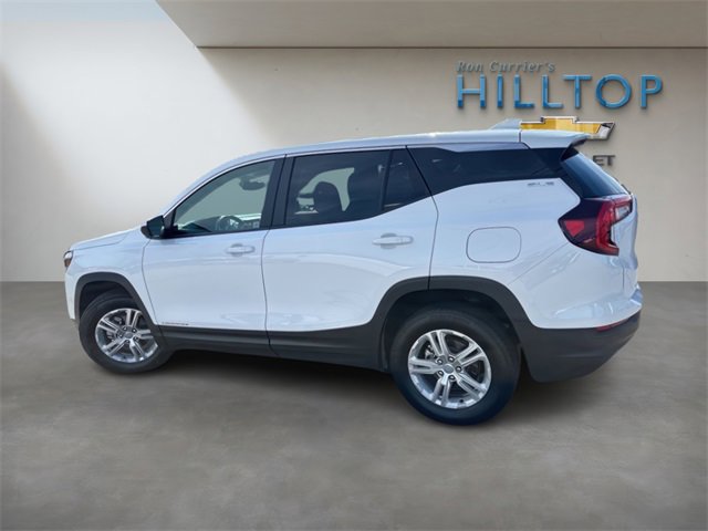 Used 2024 GMC Terrain SLE image 11