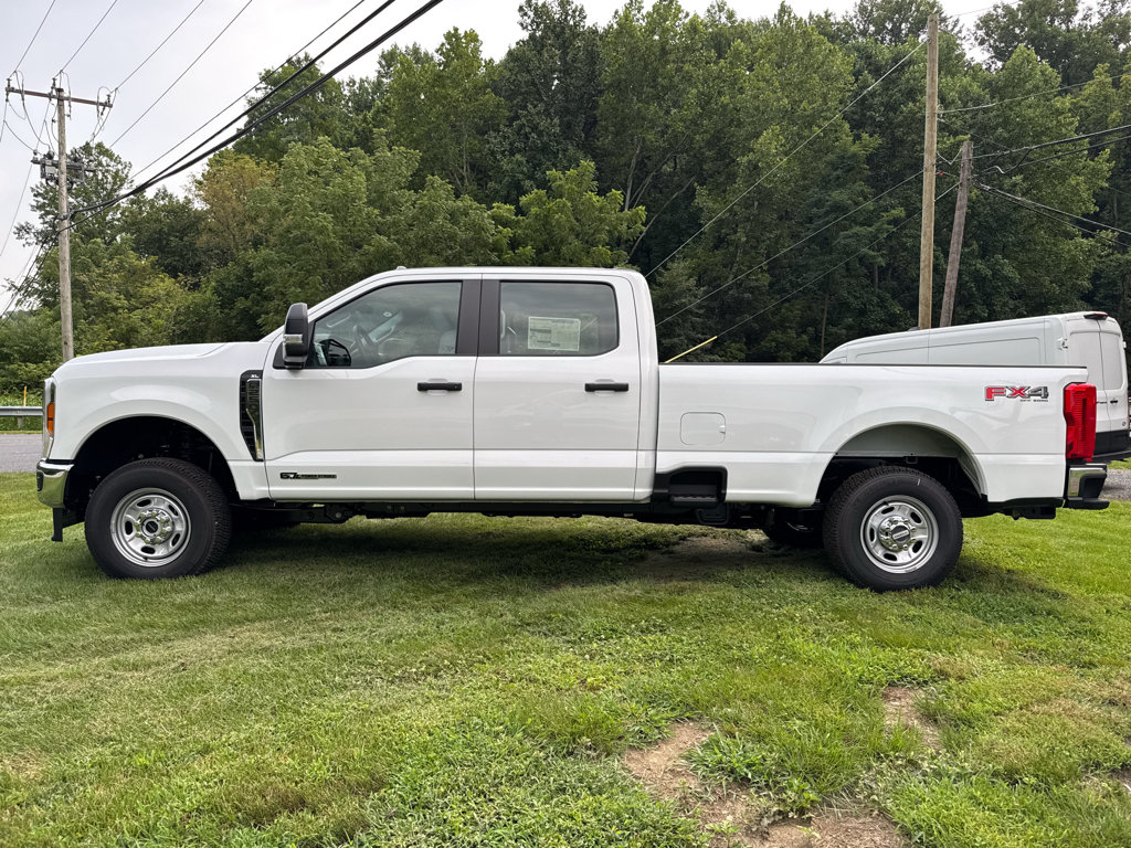 New 2026 Ford F250 XL w/ FX4 Off-Road Package AWD/4WD image 13