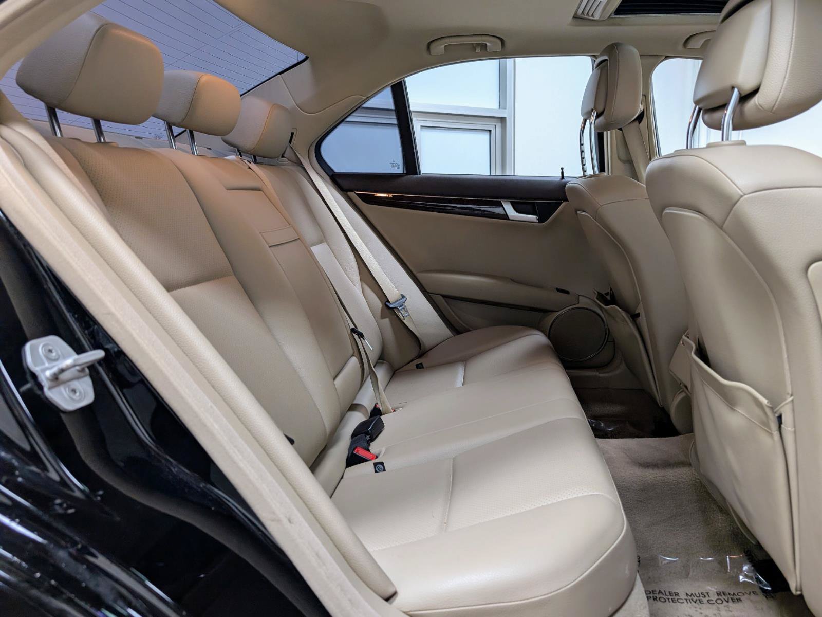 Used 2013 Mercedes-Benz C 300 4MATIC Sedan image 20