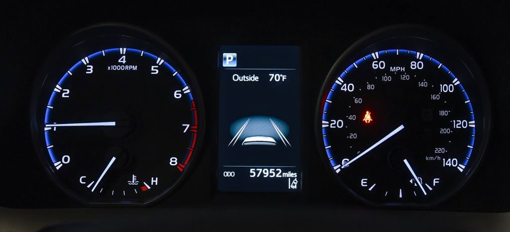 Used 2017 Toyota RAV4 XLE w/ All Weather Liner Package AWD/4WD image 20