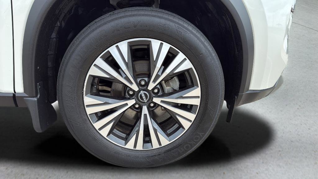 Certified 2023 Nissan Rogue SV AWD/4WD image 22
