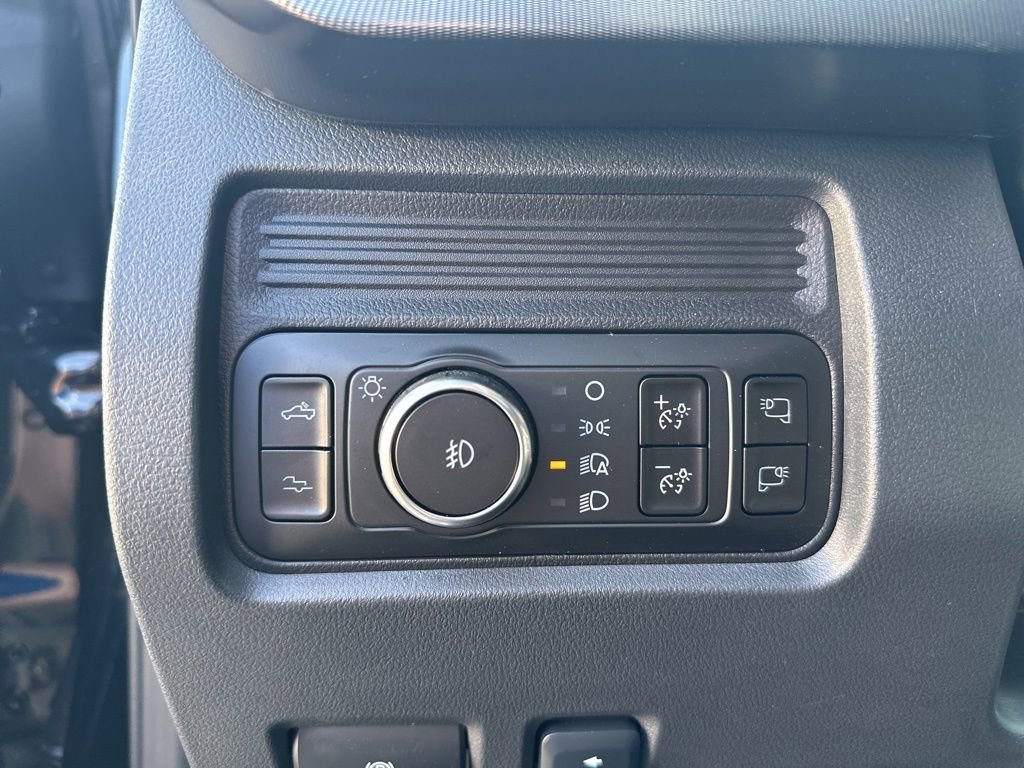 New 2026 Ford F250 Platinum image 17