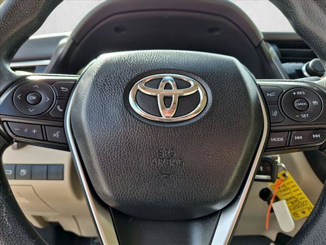 Used 2018 Toyota Camry LE FWD image 28
