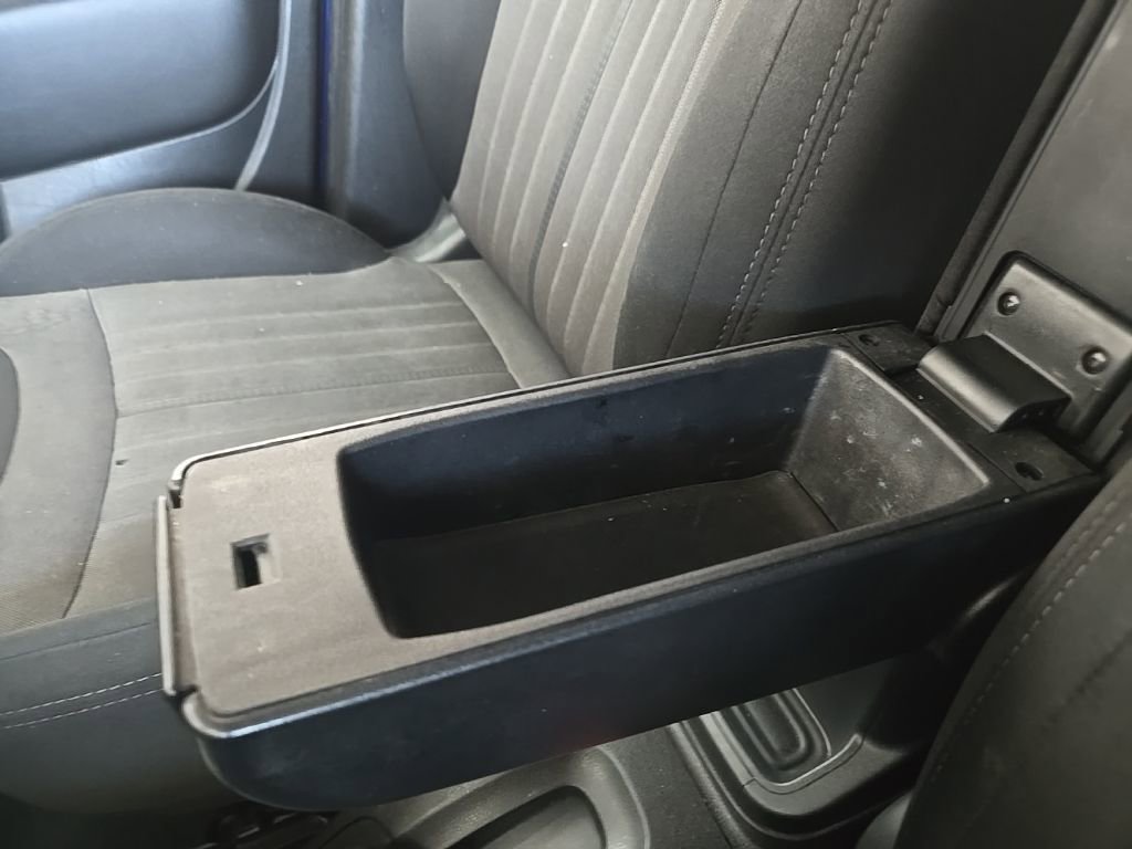 Used 2015 FIAT 500L Trekking image 28