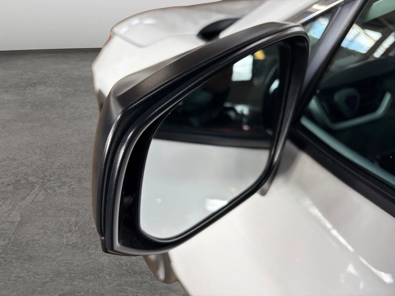 Used 2025 Toyota RAV4 LE image 28