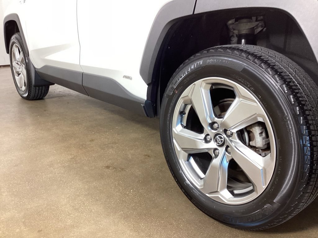 Used 2020 Toyota RAV4 Limited w/ Limited Grade Weather Package AWD/4WD image 16