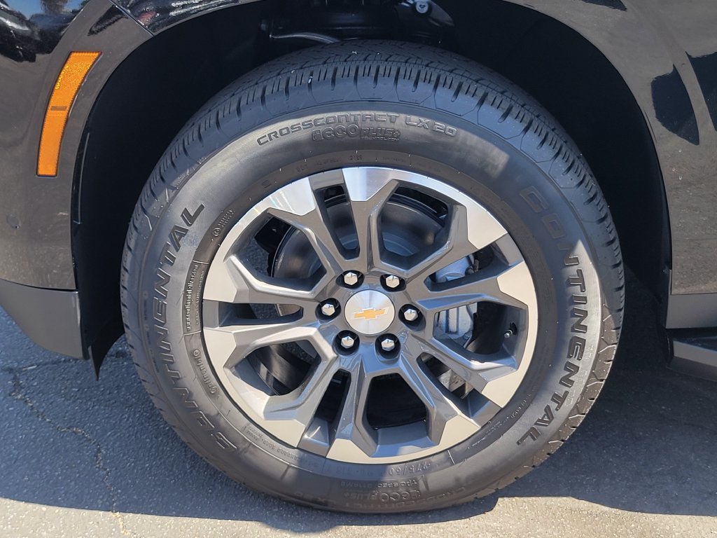 New 2027 Chevrolet Suburban LS RWD image 26