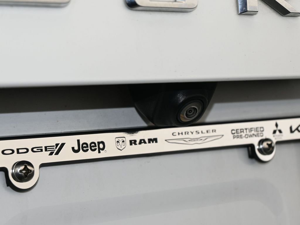 Used 2024 Chevrolet Suburban LT image 38