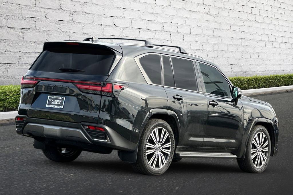 New 2026 Lexus LX 600 4WD w/ Luxury Package image 4