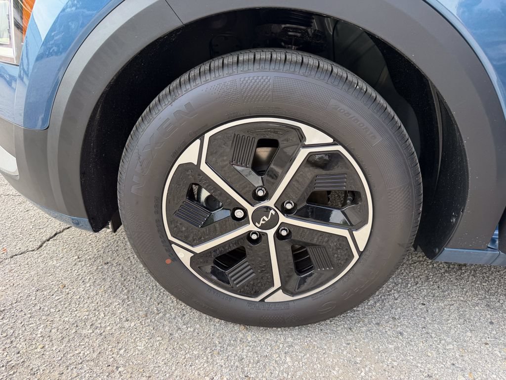 New 2026 Kia Niro EX FWD image 27
