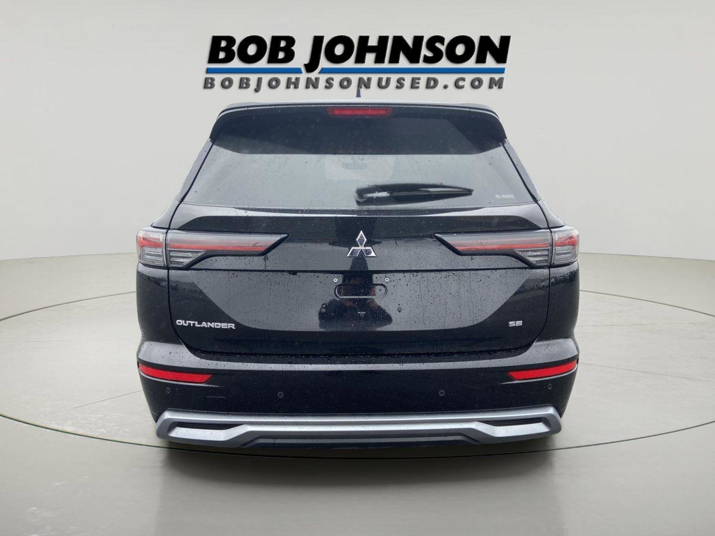 Used 2025 Mitsubishi Outlander SE image 11