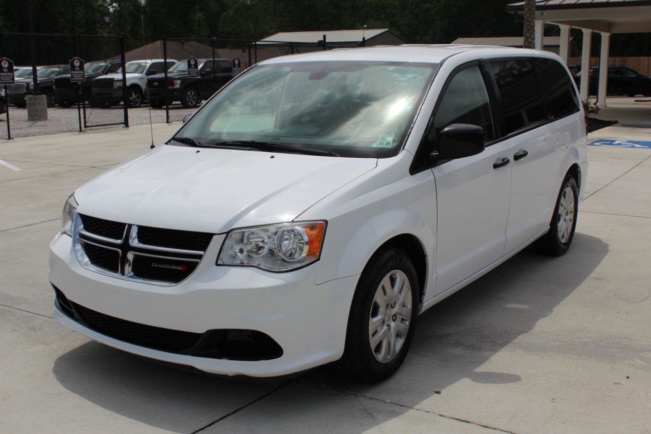 Used 2020 Dodge Grand Caravan SE FWD image 19