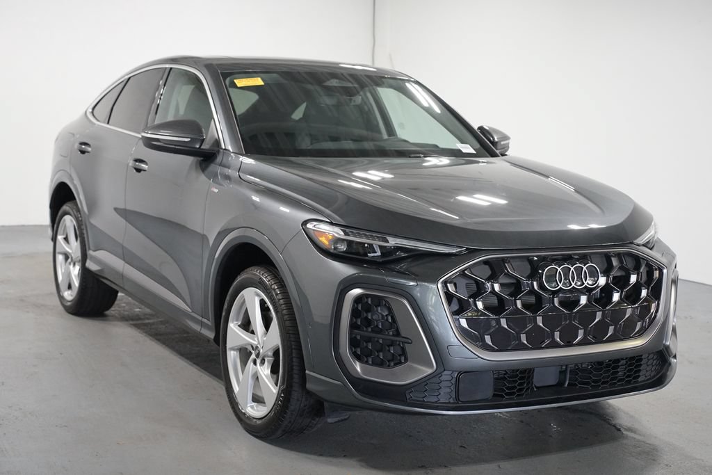 Used 2025 Audi Q5 Premium Plus AWD/4WD image 3