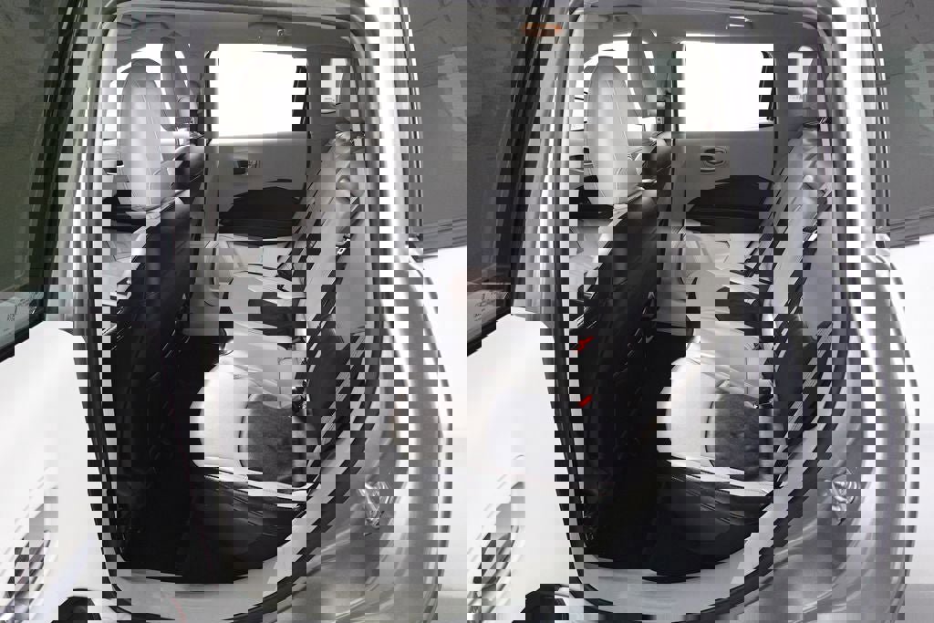 Used 2021 Jeep Compass Limited image 23