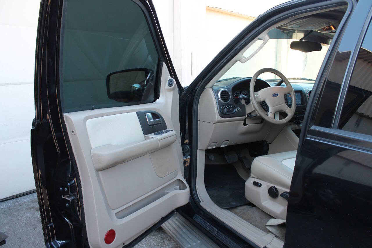 Used 2004 Ford Expedition Eddie Bauer RWD image 16