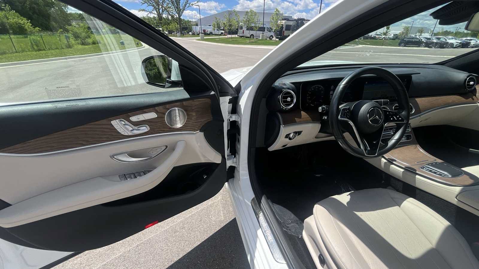 Certified 2023 Mercedes-Benz E 350 4MATIC Sedan image 15