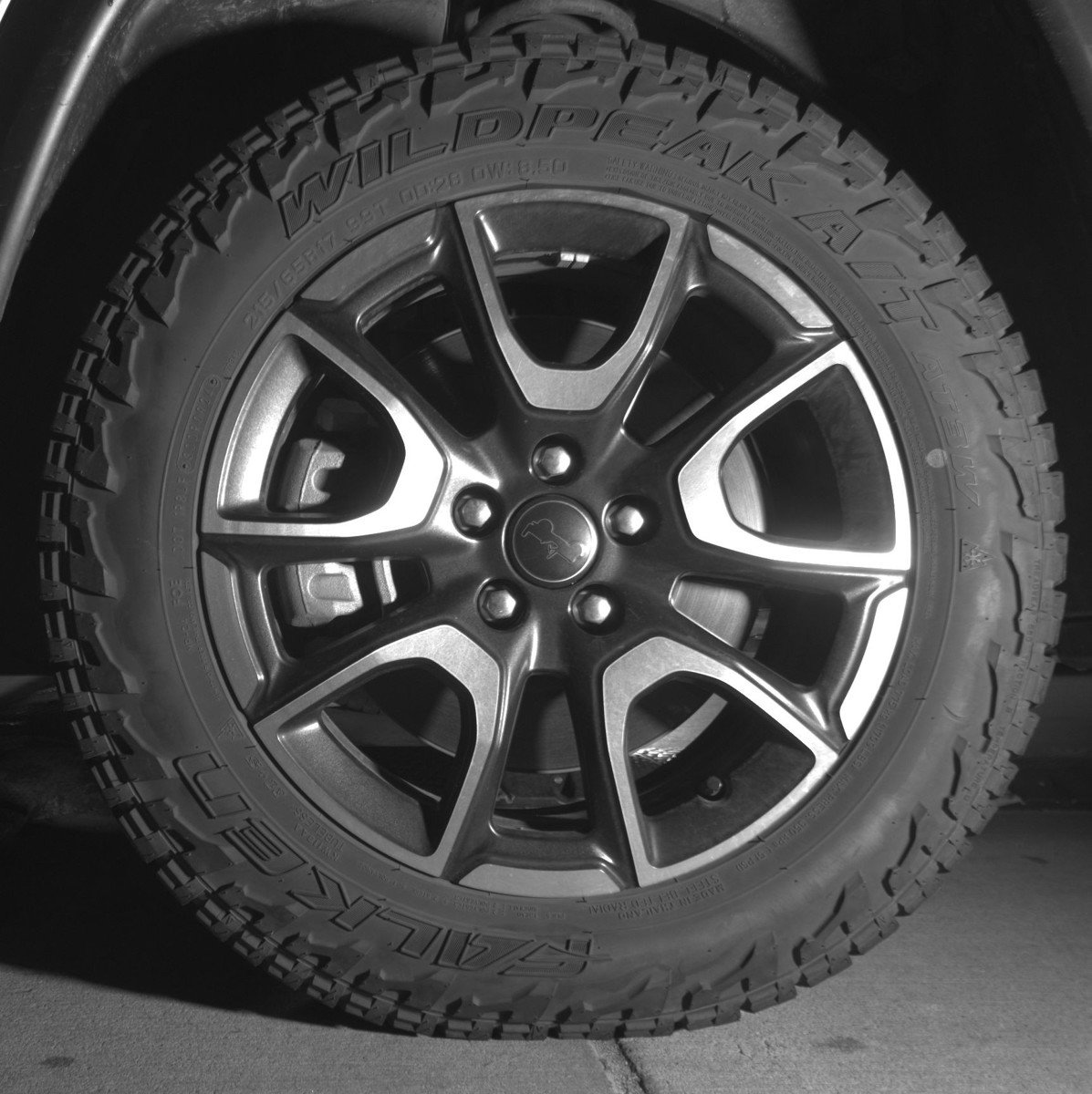 Used 2025 Jeep Compass Trailhawk image 12