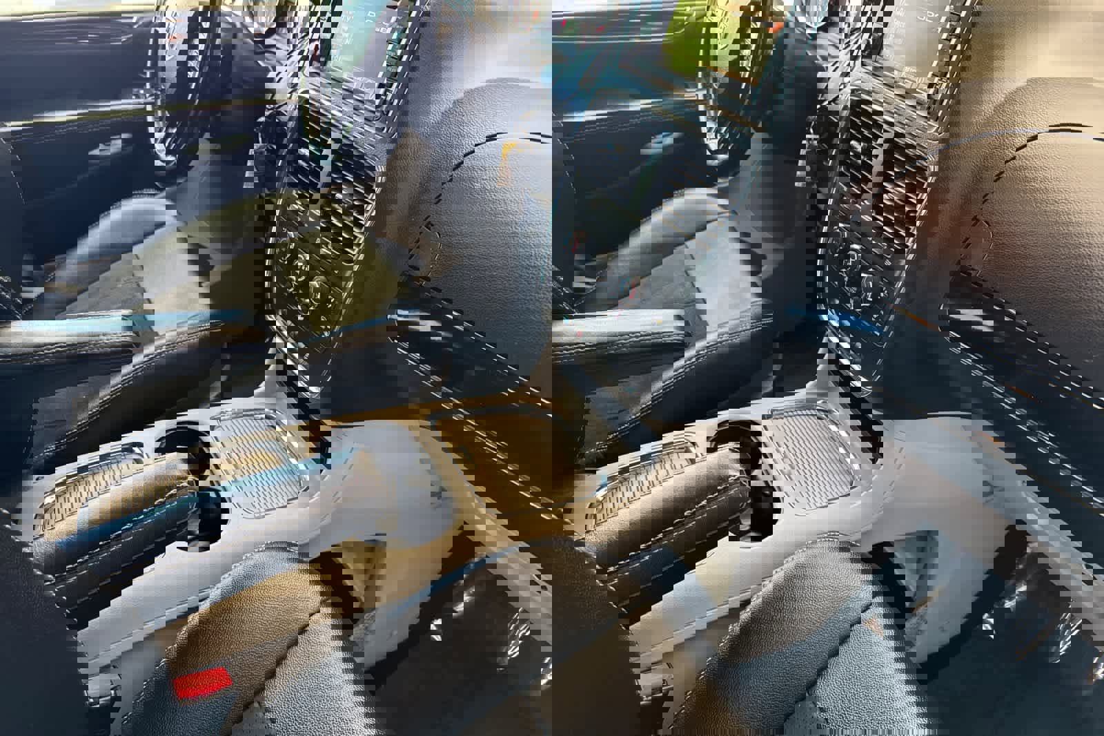 Used 2019 Dodge Grand Caravan SXT image 16