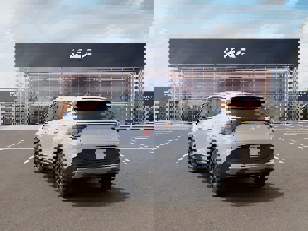 New 2026 Kia Sportage LX image 4