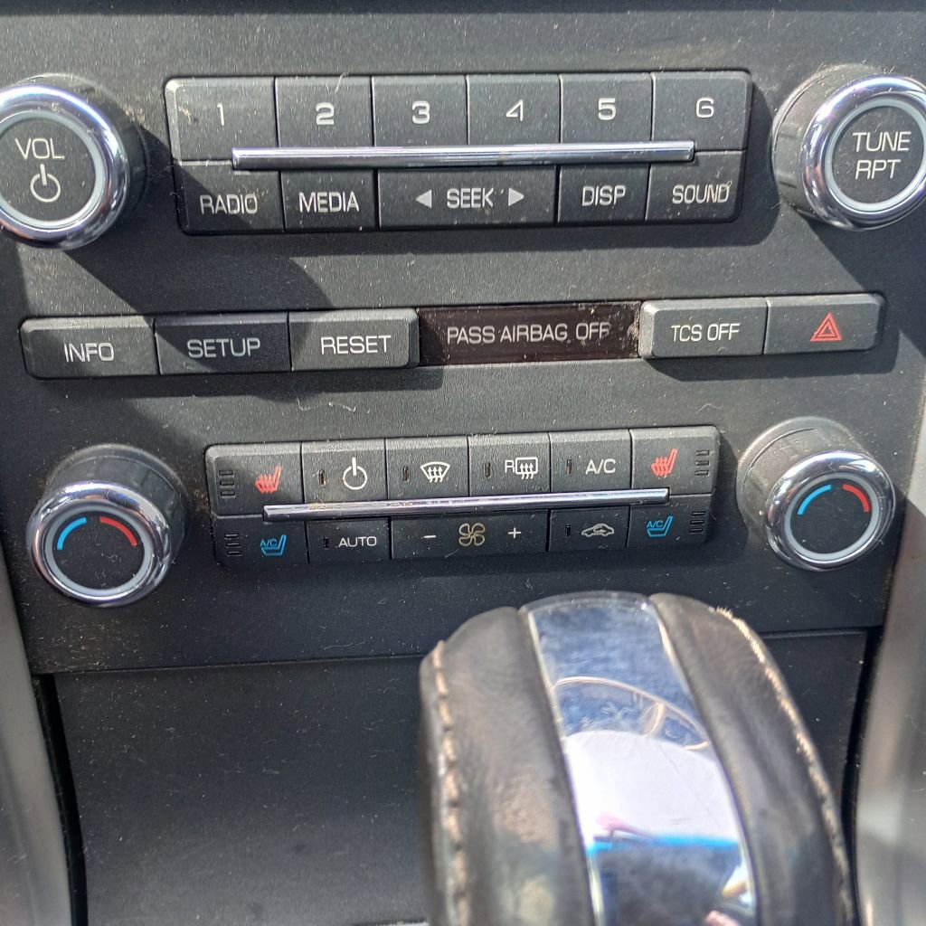 Used 2012 Lincoln MKZ image 13