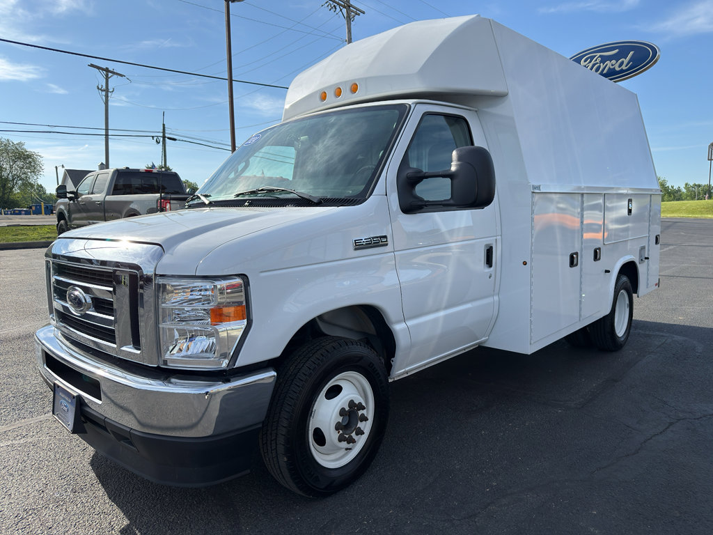 Used 2024 Ford E-350 and Econoline 350 Super Duty w/ Power Windows & Locks Group RWD image 4