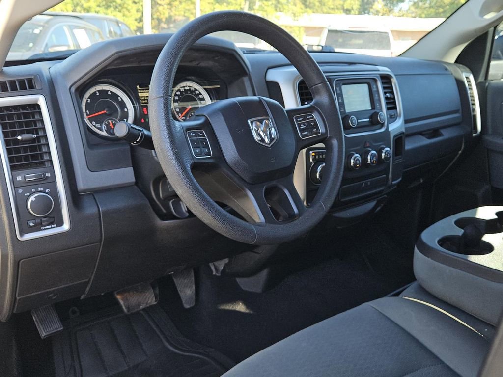 Used 2020 RAM 1500 Classic SLT image 23