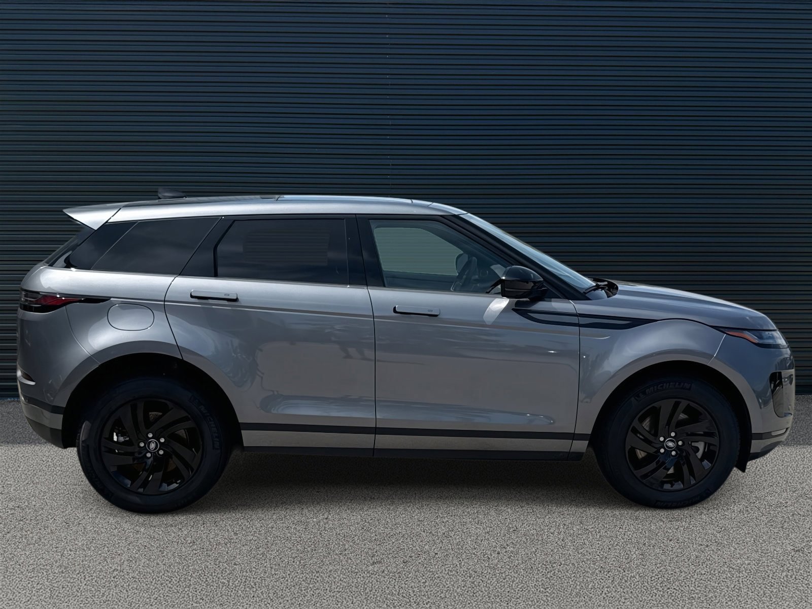 Certified 2025 Land Rover Range Rover Evoque S AWD/4WD image 4