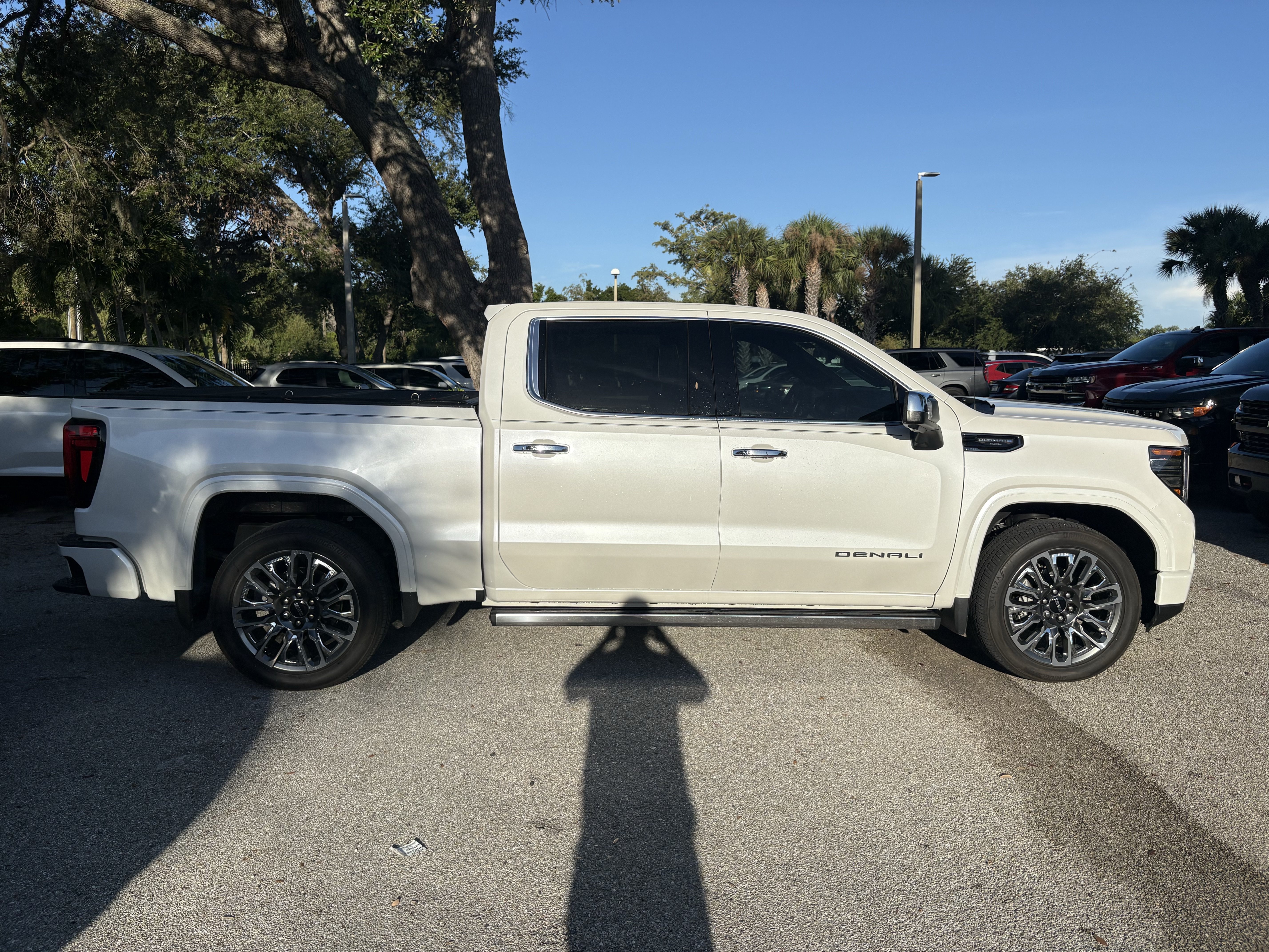 Certified 2025 GMC Sierra 1500 Denali Ultimate AWD/4WD image 7