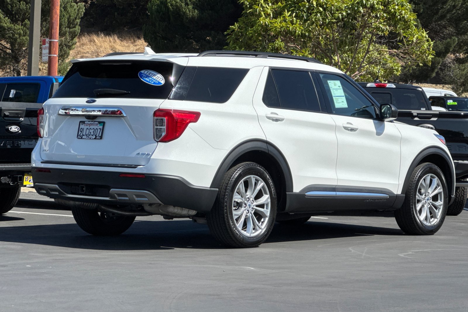 Certified 2023 Ford Explorer XLT w/ Equipment Group 202A AWD/4WD image 5